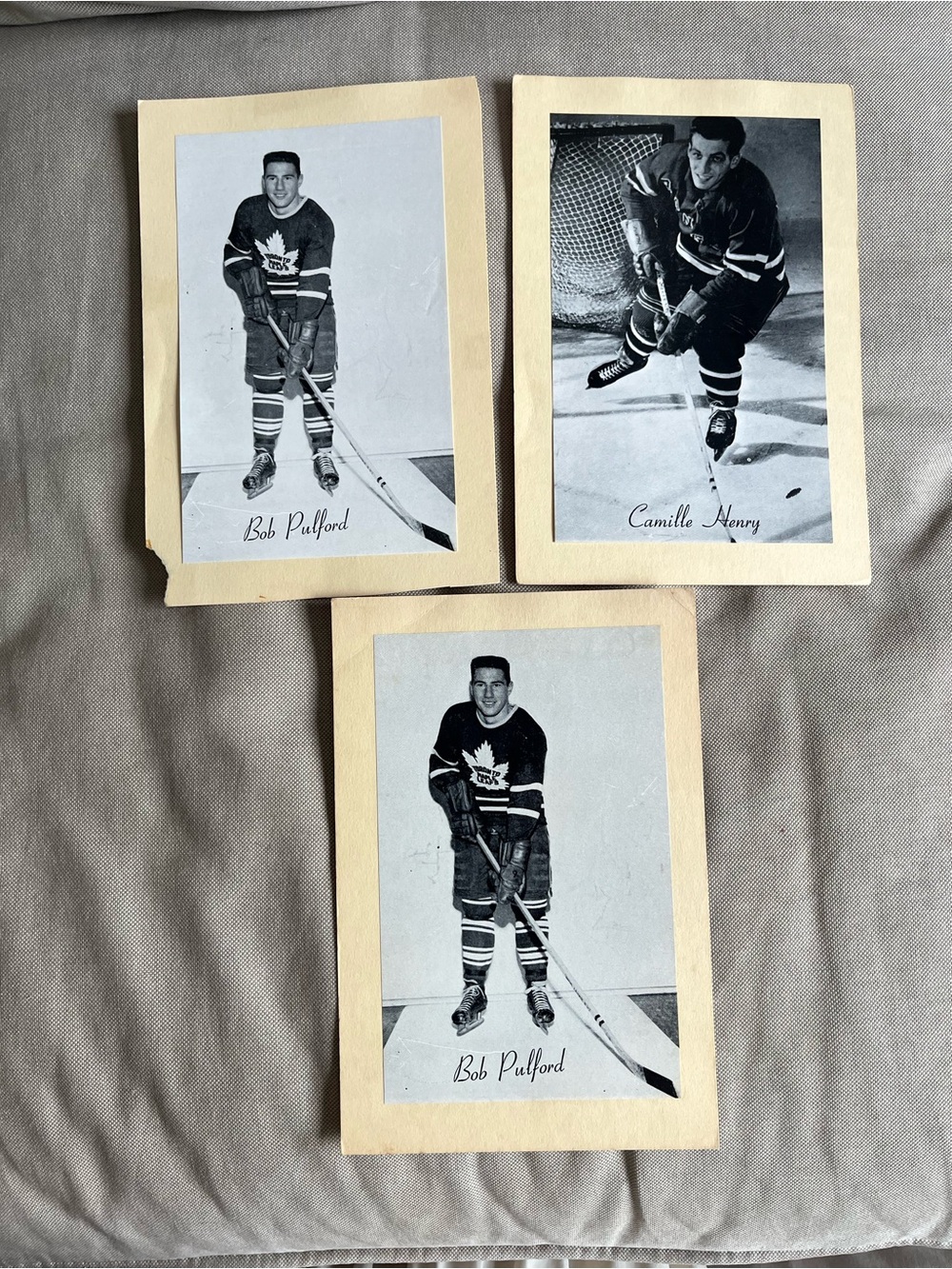 3 Vintage 1945 - 1964 Beehive group 2 picture cards Bob pulford camille henry